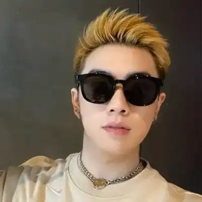 纪成